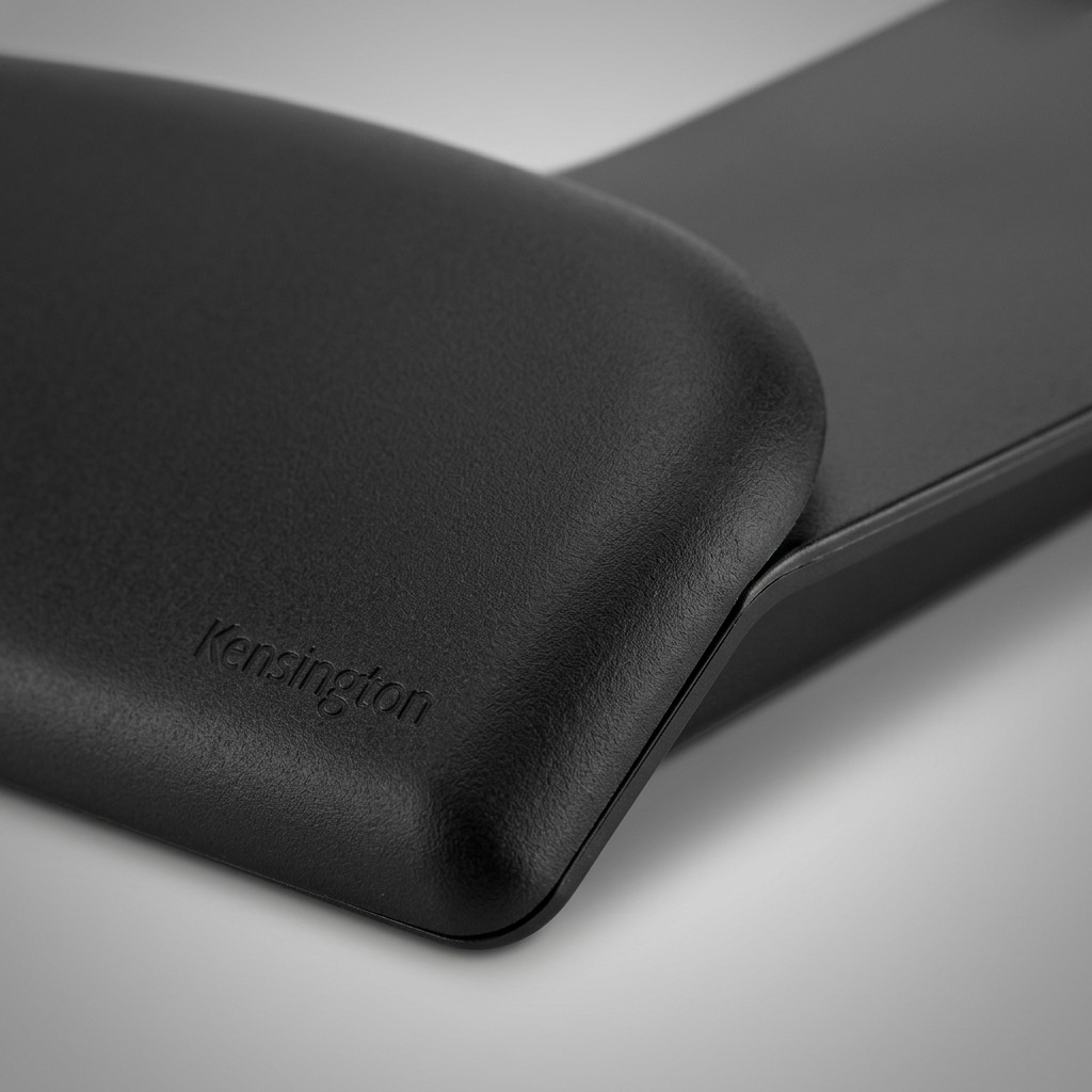 Macro view of the Kensington Ergosoft Full Slim Wrist Rest showing the premium black textured surface.